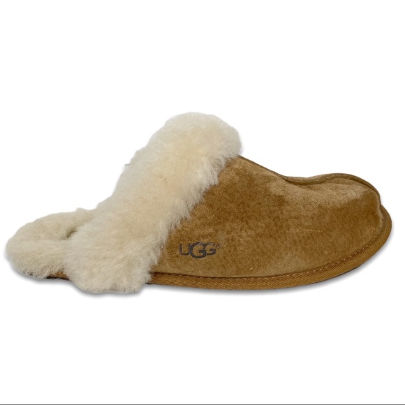slippers with fur inside